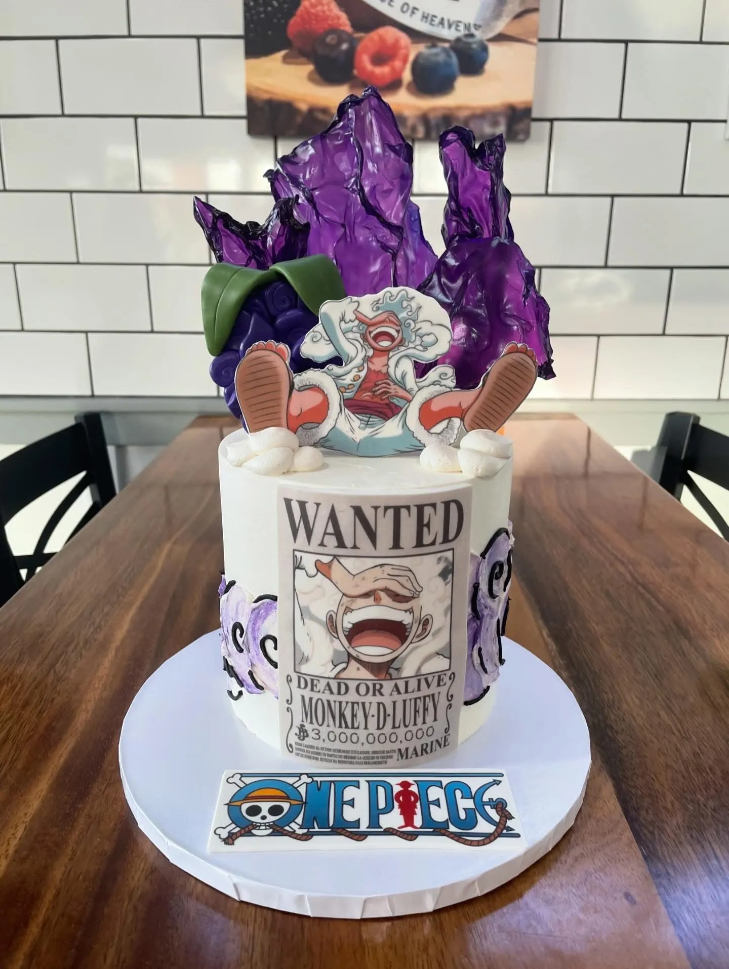 slice-of-heaven-bellingham-custom-cake-one-piece-anime image