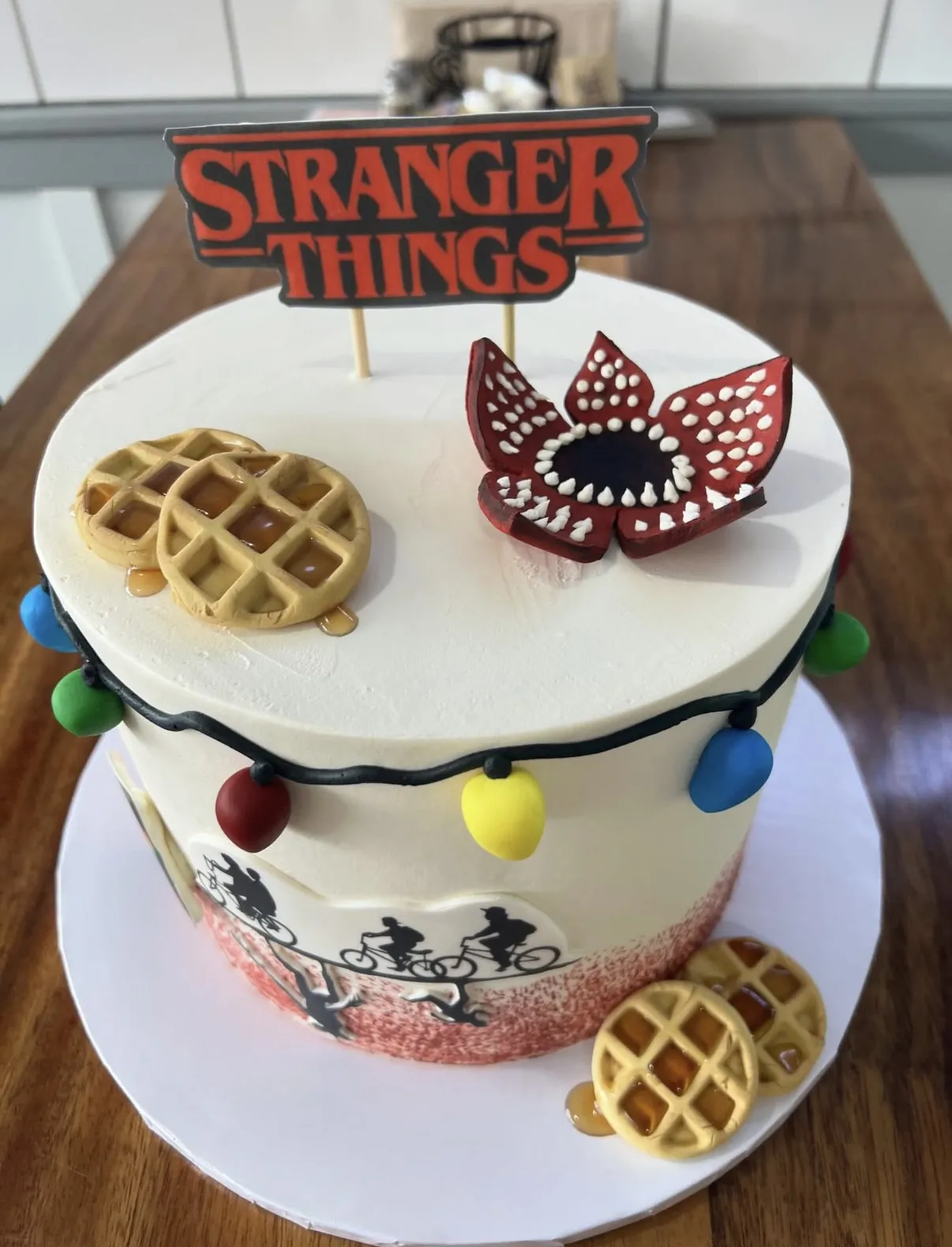 slice-of-heaven-bellingham-sculpted-cake-stranger-things-demogorgon image