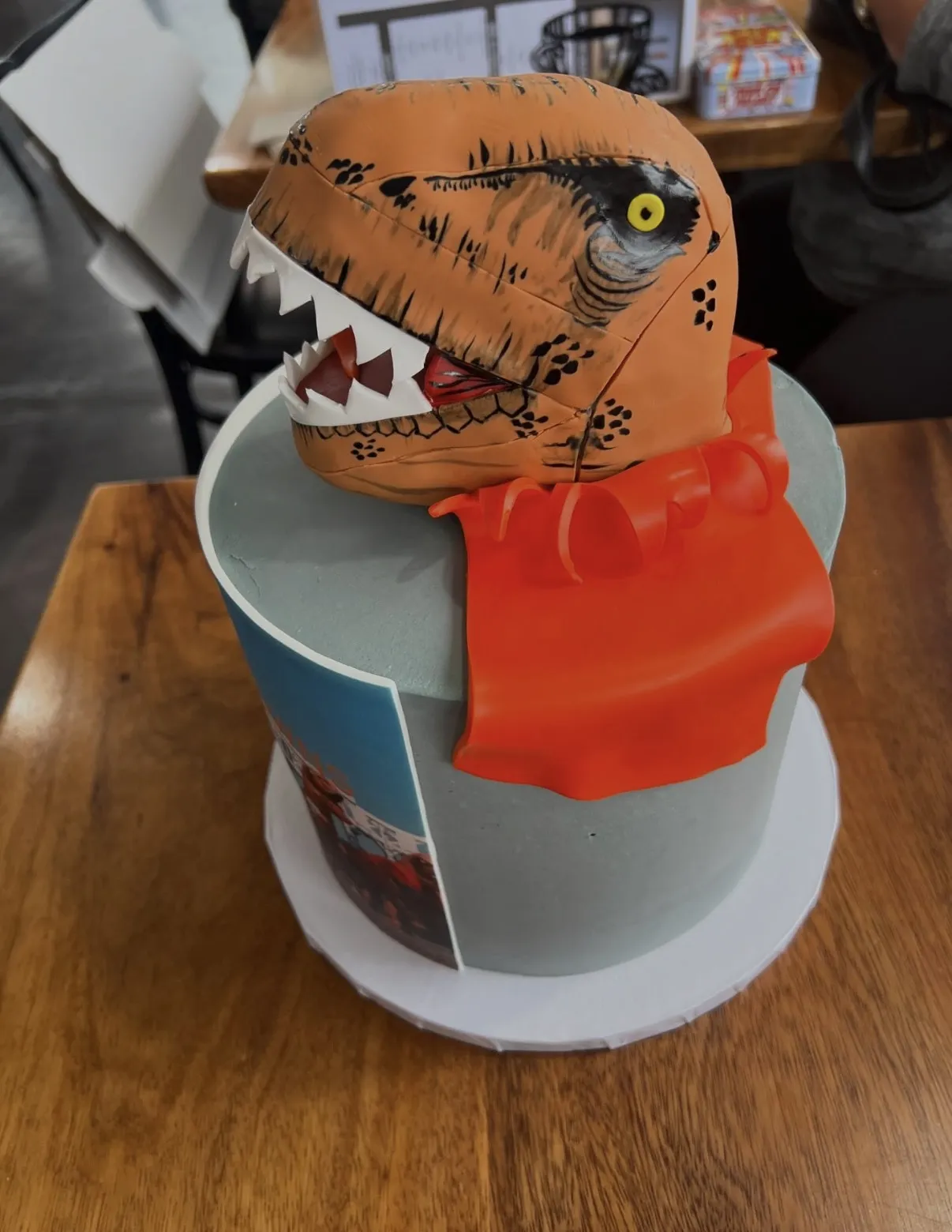 slice-of-heaven-bellingham-sculpted-cake-trex-jurassic-dinosaur-head image