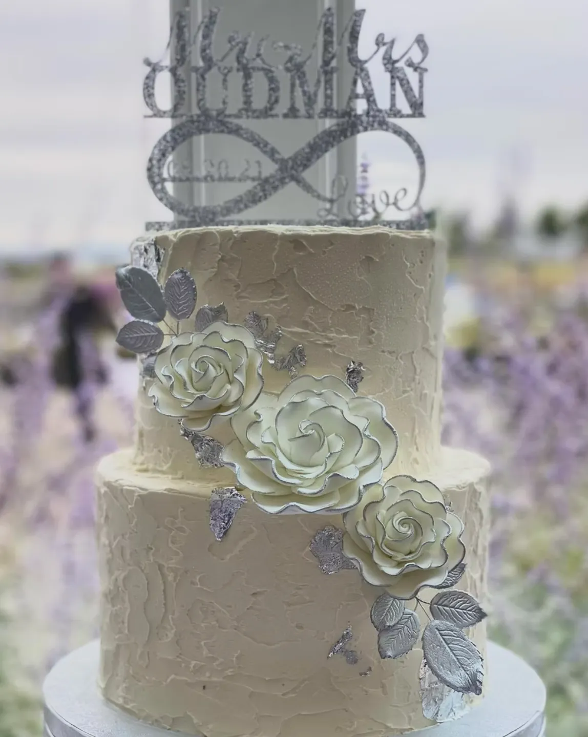 slice-of-heaven-bellingham-wedding-cake-two-tier-textured-silver-roses-lavender image